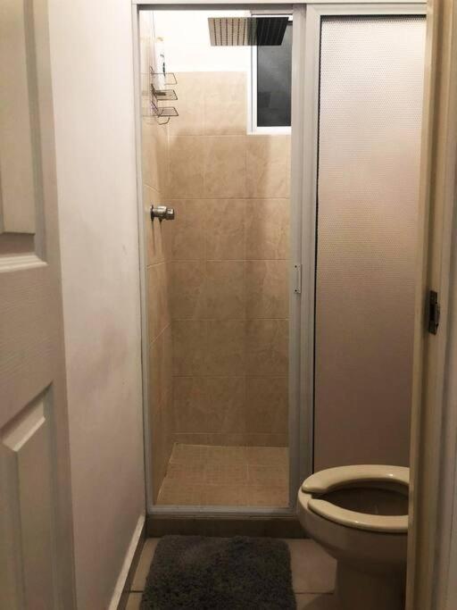 Comfortable And Private House 2 Bedrooms Wifi Parking Free Монтеррей Екстер'єр фото