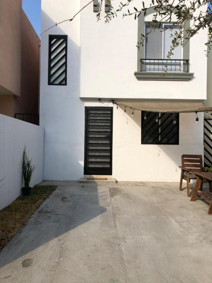 Comfortable And Private House 2 Bedrooms Wifi Parking Free Монтеррей Екстер'єр фото